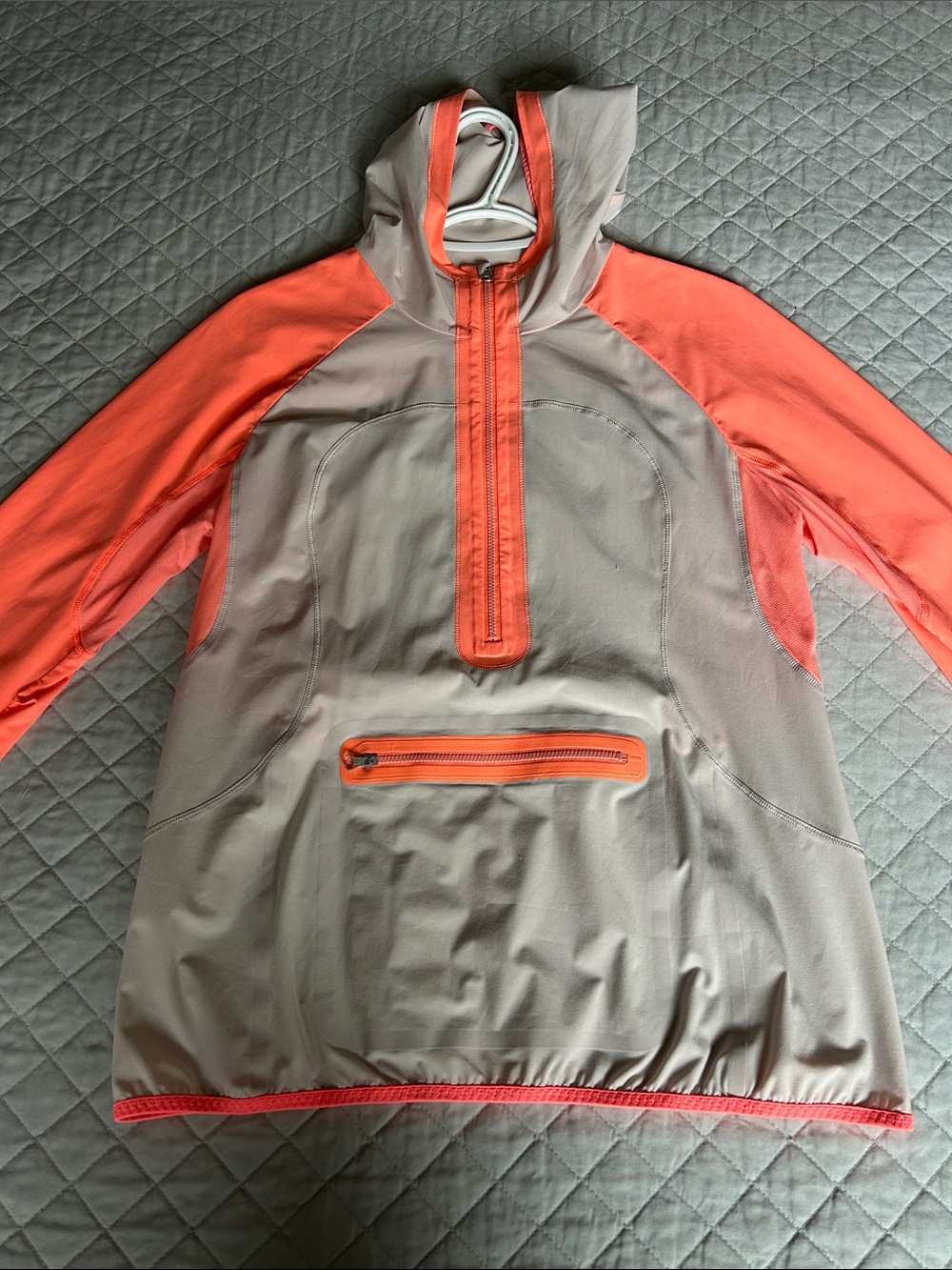 Lululemon Run: Stash & Dash Pullover